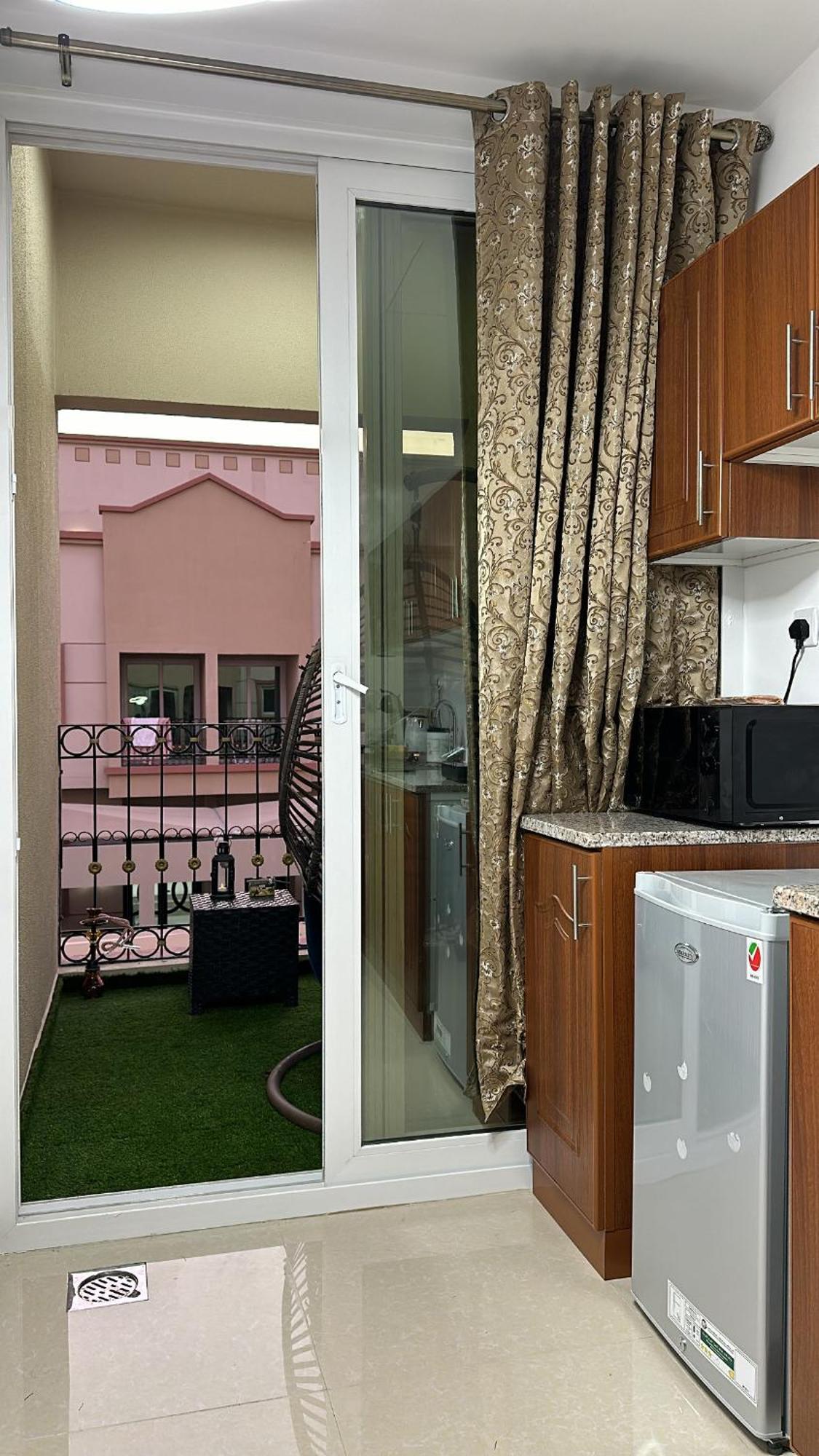 Apartment New! Next To Airport & Yas Island
